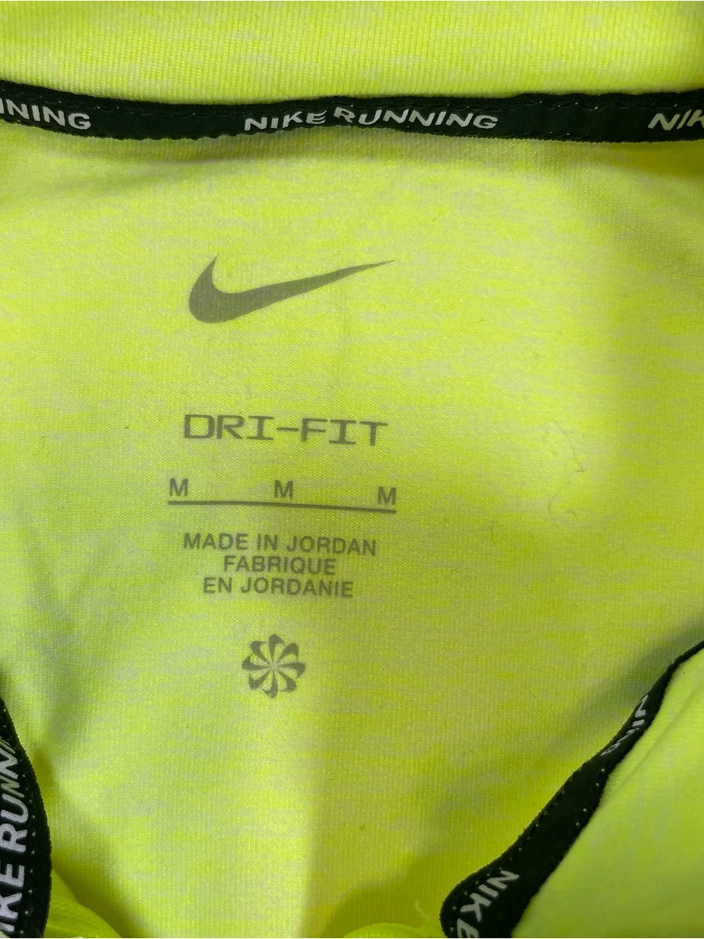 ✨ Nike Dri-FIT Running Quarter-Zip Pullover | Women’s Medium | Volt Neon Yellow - Picture 5 of 10